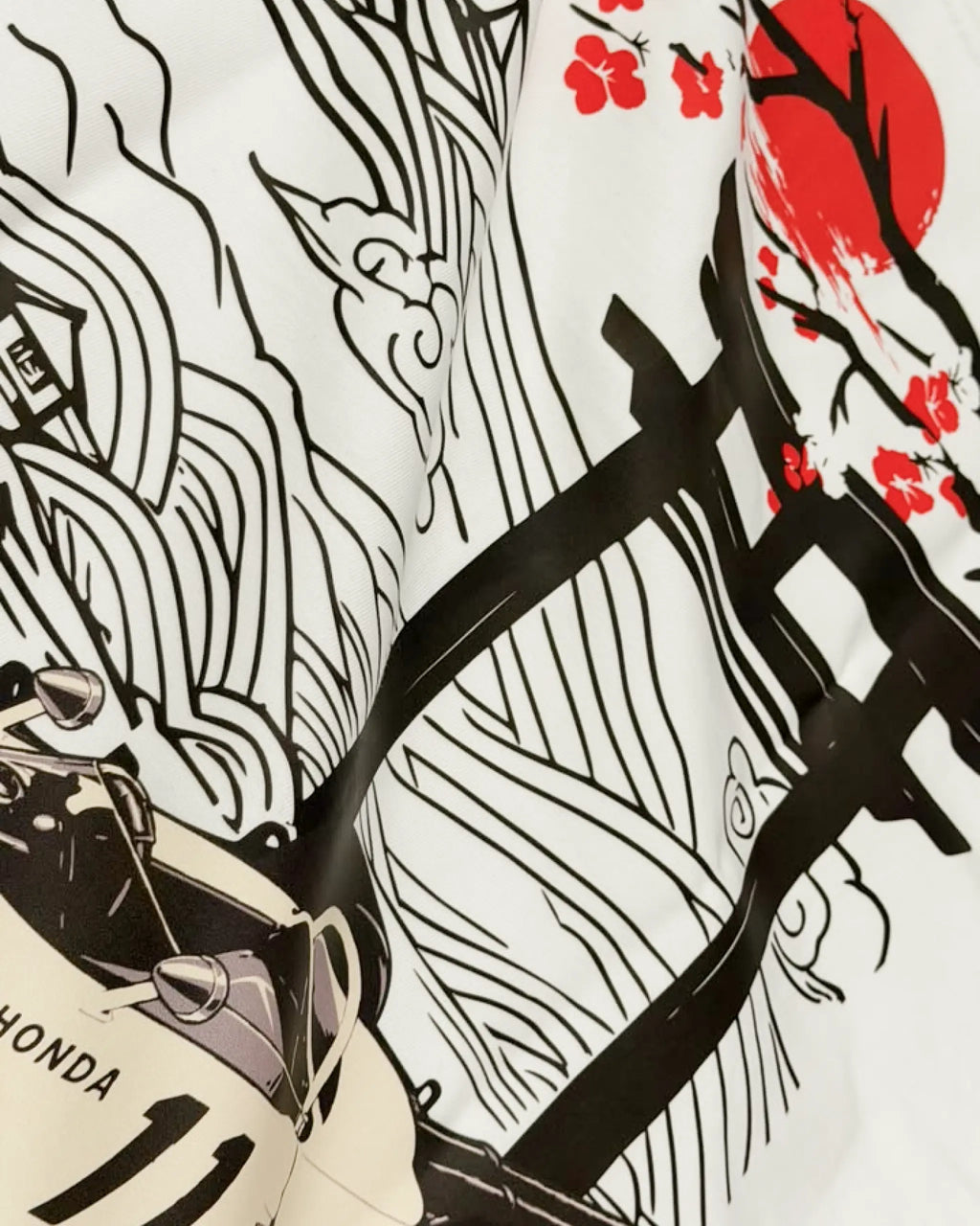 Close-up of Fabric and Print - Suzuka Spirit Japan Formula 1 Racing Heritage Honda F1 Oversized T-Shirt Off-White | Turn1 India